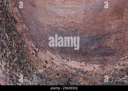 Zion National Park, Aboriginal Art engraved in the sandstone, Zion National Park is an American national park located in southwestern Utah near the to Stock Photo