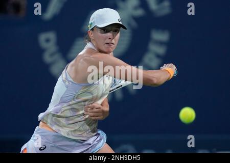 Canada's Leylah Fernandez loses to Swiatek at Dubai Championships