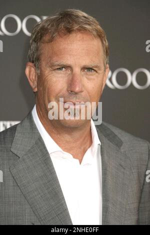 yellowstone kevin costner netflix