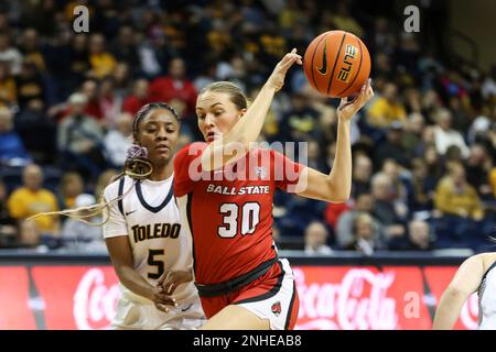 TOLEDO, OH - NOVEMBER 20: Duke Blue Devils guard Celeste Taylor (0) drives  to the basket against Toledo Rockets guard Quinesha Lockett (5) during a  regular season non-conference women's college basketball game