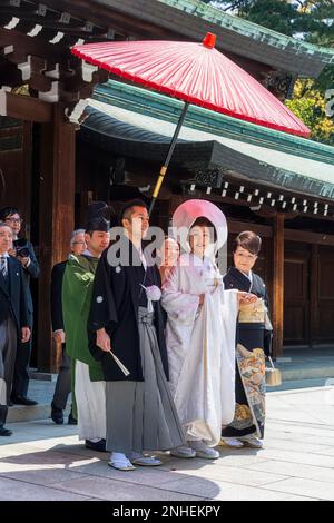 Tokyo Japan. Traditional wedding ceremony at Meiji Jingu Shinto shrine Stock Photo
