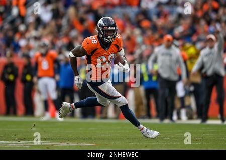 Denver Broncos running back Latavius Murray (28)plays against the Los  Angeles Chargers of an NFL football game Sunday, January 8, 2023, in Denver.  (AP Photo/Bart Young Stock Photo - Alamy