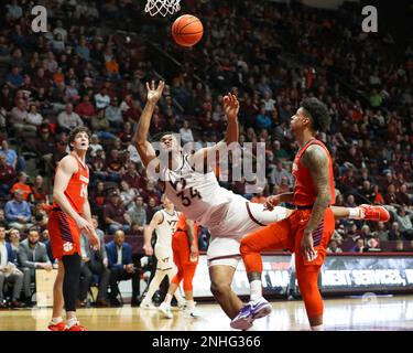 LOUISVILLE, KY - FEBRUARY 18: Clemson Tigers forward Hunter Tyson (5)  during a mens college basketball game between the Clemson Tigers and the Louisville  Cardinals on February 18, 2023 at the KFC