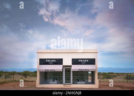 Prada marfa, tx hi-res stock photography and images - Alamy