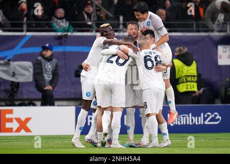 FRANKFURT, GERMANY - FEBRUARY 21: Giovanni Di Lorenzo of SSC Napoli celebrates after scoring the team's second goal with Khvicha Kvaratskhelia of SSC Napoli and Hirving Lozano of SSC Napoli and teammates during the UEFA Champions League Round of 16 Leg One match between Eintracht Frankfurt and SSC Napoli at the Frankfurt Stadion on February 21, 2023 in Frankfurt, Germany (Photo by Rene Nijhuis/Orange Pictures) Credit: Orange Pics BV/Alamy Live News Stock Photo