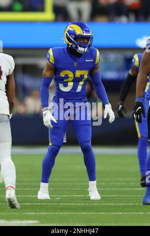 Los Angeles Rams safety Quentin Lake (37) runs during the first