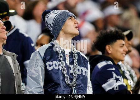 Arlington, Texas, USA. 11th Dec, 2022. Dallas Cowboys head coach MIKE  MCCARTHY during the NFL football game between the Houston Texans and the Dallas  Cowboys on December 11, 2022 at AT&T Stadium