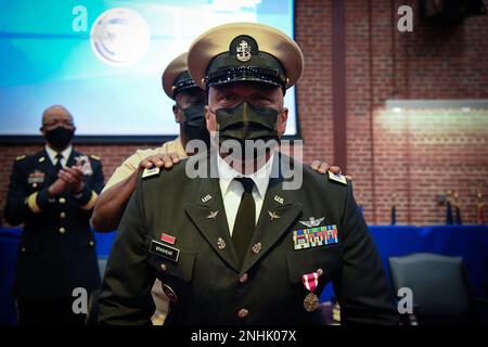 Brashear hi-res stock photography and images - Page 2 - Alamy