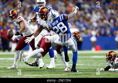 INDIANAPOLIS, IN - OCTOBER 30: Washington Commanders running back