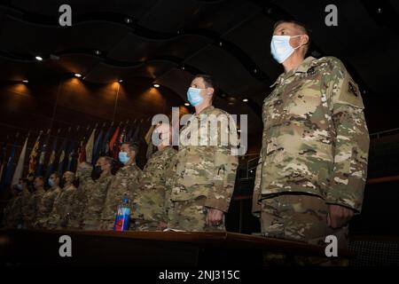 Soldiers from Mountain View Group, 75th Innovation Command, sing the Army Song during a change-of-command ceremony conducted Aug. 4, 2022, at the Armed Forces Reserve Center in Mountain View, California. Mountain View Group's mission focuses on innovation and technology scouting activities that support the Army modernization priorities and initiatives. Although the group comprises less than 30 Soldiers spread across five city teams from Denver to Silicon Valley, it has led more than 350 tech scouting discovery related events during fiscal year 2021. Stock Photo