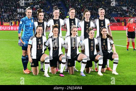 Women's international, Schauinsland-Reisen-Arena Duisburg; Germany - Sweden; Team photo Germany Stock Photo