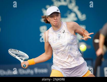 Dubai, UAE, 22nd. Feb, 2023. Polish tennis player Iga Swiatek in action  at the Dubai Duty Free Tennis  Championships tournament at  Dubai Duty Free Tennis Stadium on Wednesday 22 February 2023.,  © Juergen Hasenkopf / Alamy Live News Stock Photo