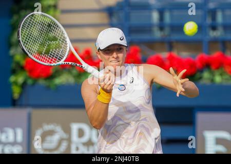 Dubai, UAE, 22nd. Feb, 2023. Polish tennis player Iga Swiatek in action  at the Dubai Duty Free Tennis  Championships tournament at  Dubai Duty Free Tennis Stadium on Wednesday 22 February 2023.,  © Juergen Hasenkopf / Alamy Live News Stock Photo