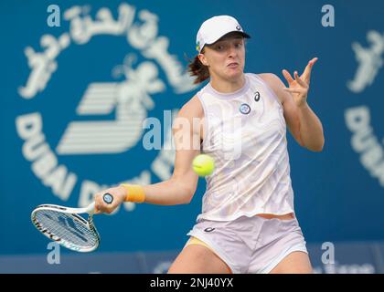 Dubai, UAE, 22nd. Feb, 2023. Polish tennis player Iga Swiatek in action  at the Dubai Duty Free Tennis  Championships tournament at  Dubai Duty Free Tennis Stadium on Wednesday 22 February 2023.,  © Juergen Hasenkopf / Alamy Live News Stock Photo