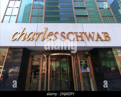 New York, NY - August 26, 2021: Charles SCHWAB New York office entrance near Grand Central Station in Manhattan Stock Photo