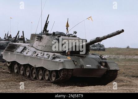 - Italian army, Leopard 1 tank   - esercito italiano, carri armati Leopard 1 Stock Photo