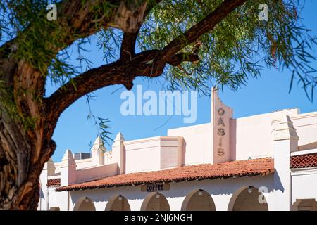 Ajo, AZ - Nov. 28, 2022: Oasis Coffee is a small coffee shop in the Plaza downtown. Stock Photo