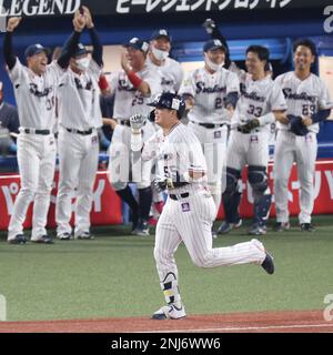 Munetaka Murakami hits 56th home run to move into second place on