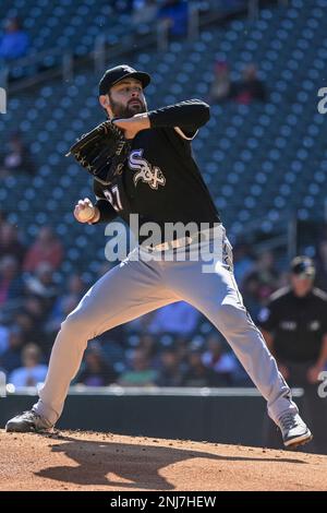 MINNEAPOLIS, MN - SEPTEMBER 29: Minnesota Twins starting pitcher