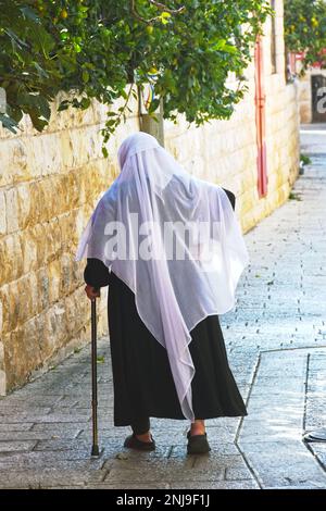 Israel, Druze man in traditional dress Stock Photo - Alamy