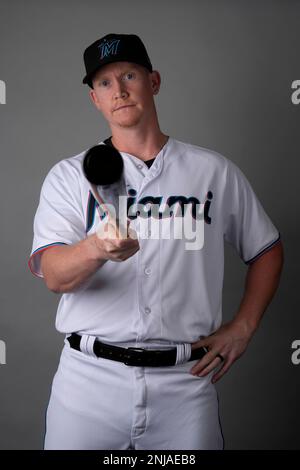 Miami Marlins' Garrett Cooper bats during a spring training baseball game  against the New York Mets, Monday, March 13, 2023, in Jupiter, Fla. (AP  Photo/Lynne Sladky Stock Photo - Alamy