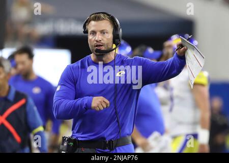 Linebacker (58) Justin Hollins of the Los Angeles Rams against the Dallas  Cowboys in an NFL football game, Sunday, Oct. 9, 2022, in Inglewood, Calif.  Cowboys won 22-10. (AP Photo/Jeff Lewis Stock Photo - Alamy