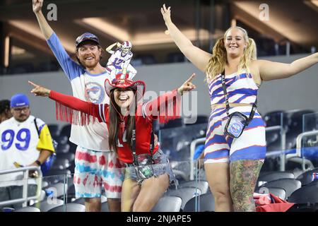 INGLEWOOD, CA - SEPTEMBER 08: Buffalo Bills defensive end Von