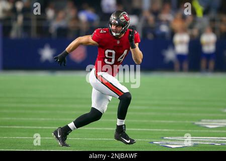 ARLINGTON, TX - SEPTEMBER 11: Tampa Bay Buccaneers Offensive