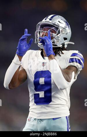 ARLINGTON, TX - SEPTEMBER 11: Dallas Cowboys Quarterback Dak Prescott (4)  looks to throw the ball downfield during the Tampa Bay Buccaneers-Dallas  Cowboys regular season game on September 11, 2022 at AT&T