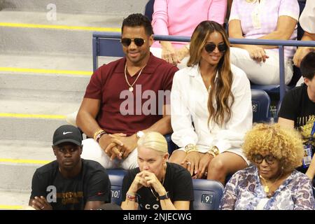 Russell Wilson and Ciara attend the 2022 US Open at USTA Billie