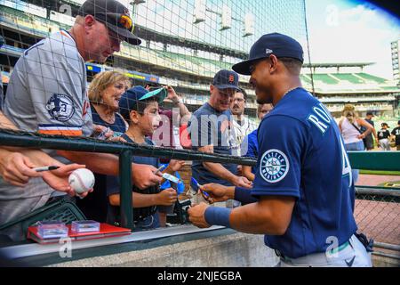 DETROIT, MI - AUGUST 30: Seattle Mariners starting pitcher George Kirby  (68) pitches in the third inning during the Detroit Tigers versus the  Seattle Mariners on Tuesday August 30, 2022 at Comerica