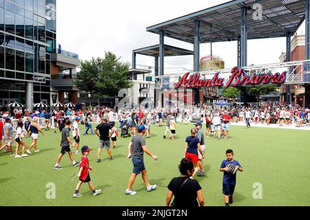 Live! at the Battery Atlanta - Meet Atlanta Braves players, get autographs  Jan. 20-21 at Braves Fest