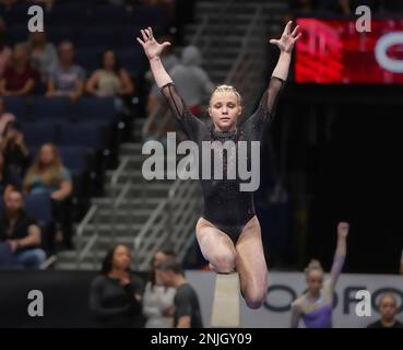 August 19, 2022: Jade Carey competes on the balance beam during the ...