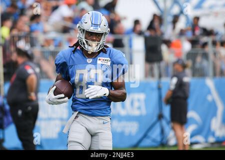 ALLEN PARK, MI - AUGUST 04: Detroit Lions wide receiver Maurice Alexander  (15) participates in a passing drill during the Detroit Lions training camp  on August 4, 2022 at the Detroit Lions