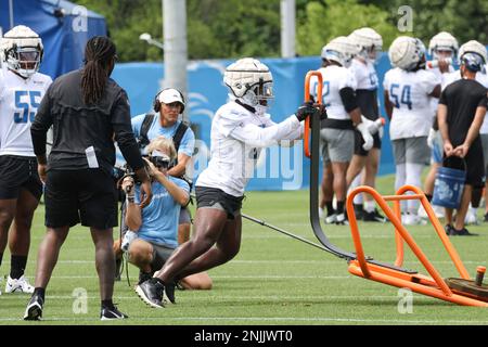 Detroit Lions linebacker Shaun Dion Hamilton (50) in action