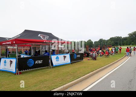 Atlanta Falcons wide receiver Damiere Byrd (14) runs through a drill during  the teams open practice in Atlanta, Ga. Monday, Aug. 15, 2022. (AP  Photo/Todd Kirkland Stock Photo - Alamy