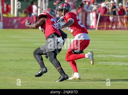 TAMPA, FL - AUG 06: Kevin Minter (51) hustles down field during the Tampa  Bay Buccaneers Training Camp on August 06, 2021 at the AdventHealth  Training Center at One Buccaneer Place in