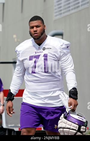 EAGAN, MN - JULY 27: Minnesota Vikings running back Dalvin Cook (4) takes  the field during the first day of Minnesota Vikings Training Camp at TCO  Performance Center on July 27, 2022