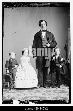 Gen. Tom Thumb, Miss Lavinia Warren, The Giant Stock Photo