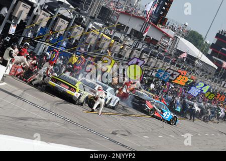 MADISON, IL - JUNE 05: Erik Jones (43) Petty GMS Motorsports