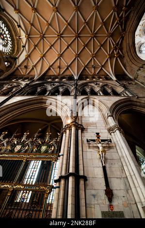 York Minster Gothic cathedral ribbed vault ceiling, arches and rose window, England. Stock Photo