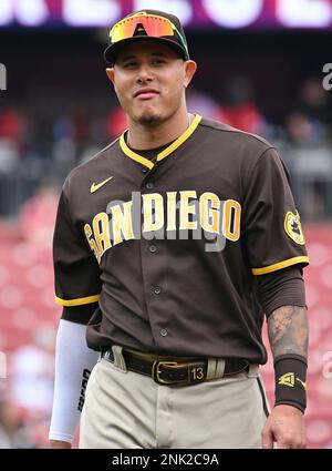 ST. LOUIS, MO - JUNE 01: San Diego Padres shortstop Ha-Seong Kim (7) as  seen during a MLB game between the San Diego Padres and the St. Louis  Cardinals on June 01