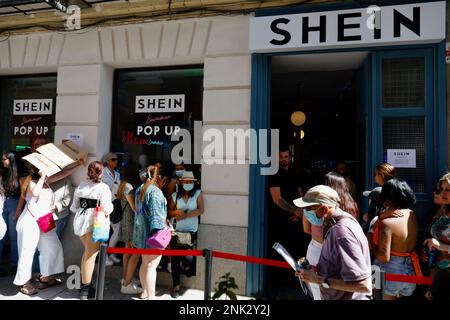 https://l450v.alamy.com/450v/2nk2y2j/several-people-queue-to-enter-sheins-first-physical-store-in-madrid-june-2-2022-in-madrid-spain-chinese-online-fashion-brand-shein-opens-its-first-pop-up-store-in-madrid-after-the-good-reception-it-has-had-recent-similar-openings-in-countries-such-as-france-mexico-and-the-united-states-the-store-opens-its-doors-today-and-will-be-open-until-june-5-where-customers-will-be-able-to-shop-for-womens-and-mens-fashion-collections-02-june-2022madridpop-upsheinstore-czaro-de-luca-europa-press-06022022-europa-press-via-ap-2nk2y2j.jpg