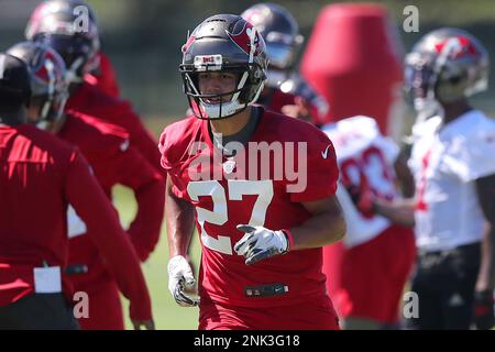 TAMPA, FL - MAY 31: Tampa Bay Buccaneers tight end Ko Kieft (41) goes thru  a drill during the Tampa Bay Buccaneers OTA Offseason Workouts on May 31,  2022 at the AdventHealth