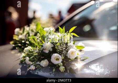 Car Decoration For A Wedding Decorations On The Car Of The