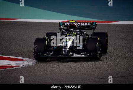 Sakhir, Bahrain. 23rd Feb, 2023. Motorsport: Formula 1 testing in Bahrain. Lewis Hamilton from Great Britain of the Mercedes team is on the track. Credit: Hasan Bratic/dpa/Alamy Live News Stock Photo