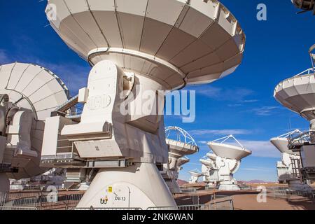 ALMA observatory, Antennas in plain of Chajnantor, 5000 meters of altitude,Array Operations Site (AOS), Atacama desert. Region de Antofagasta. Chile Stock Photo