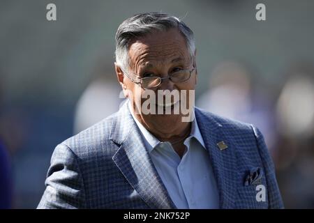 Maywood, United States. 15th Dec, 2021. Jorge Jarrin, the son of Los  Angeles Dodgers Spanish language broadcaster Jaime Jarrin, speaks during a  Dodgers Dreamfield groundbreaking ceremony at Maywood Park. The project in