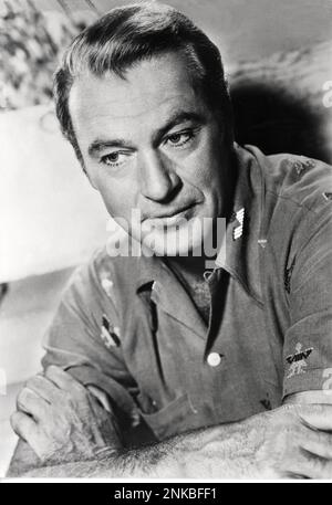 1954 ca.  : The movie actor GARY COOPER ( Helena , Montana 7 may 1901 - Beverly Hills , California 13 may 1961 )  - CINEMA - portrait - ritratto  ----  Archivio GBB Stock Photo