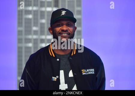 April 15, 22, 2022. Ken Griffey Jr attend Jackie Robinson Day 2022 a  Tribute around MLB on 75th anniversary of Robinson's debut in Time Square  in New York April 15, 2022 Credit; RW/MediaPunch Stock Photo - Alamy